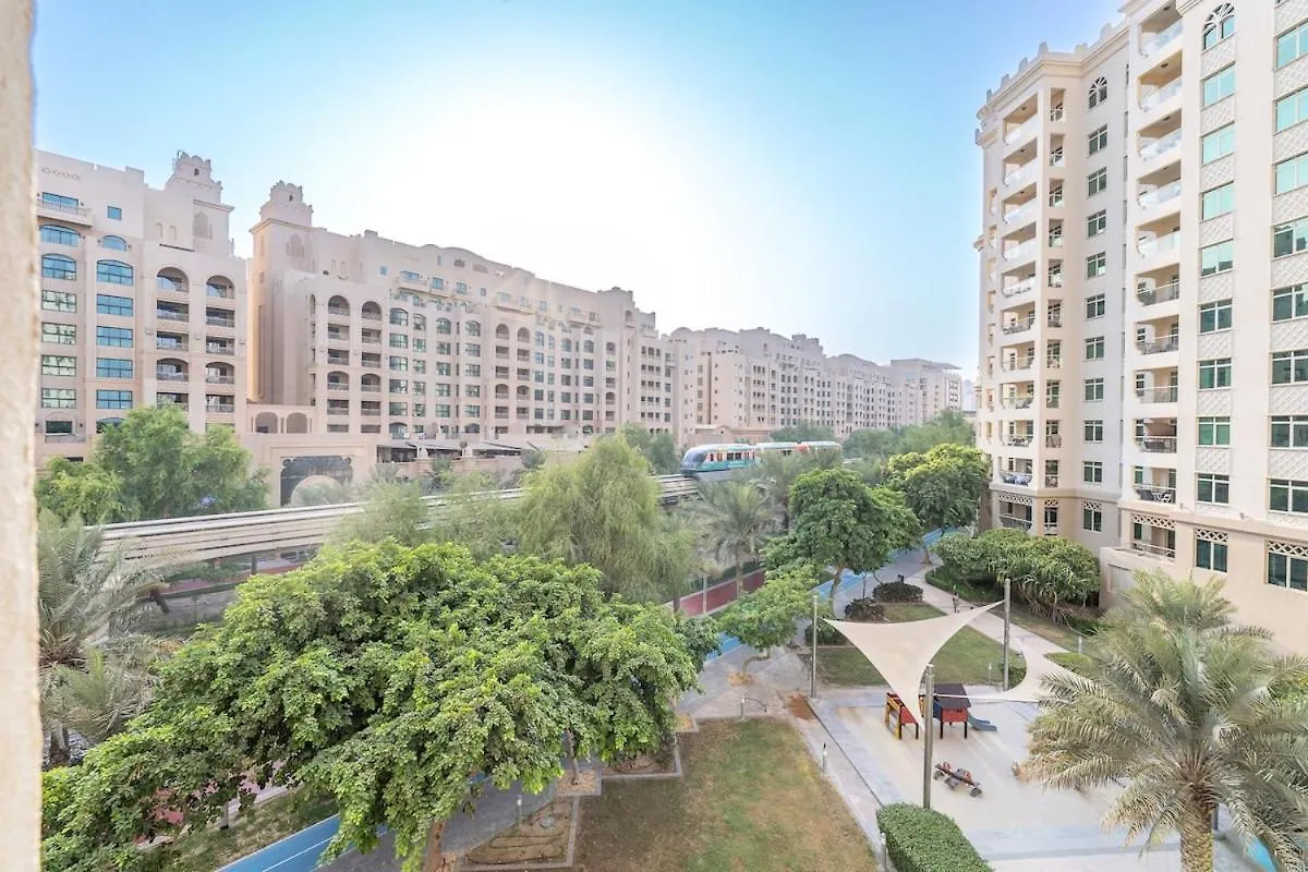 Apartment Modern 1Br Haven For 3 In Palm Jumeirah! Dubai