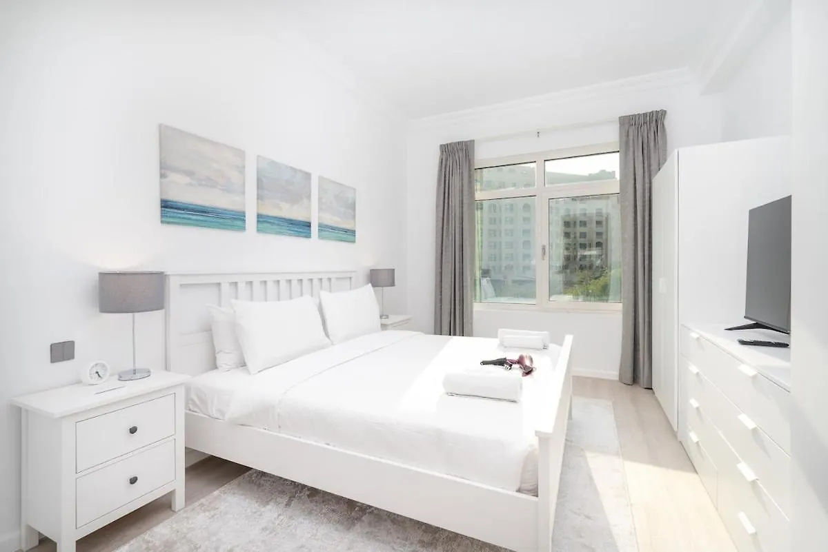 Apartment Modern 1Br Haven For 3 In Palm Jumeirah! Dubai United Arab Emirates