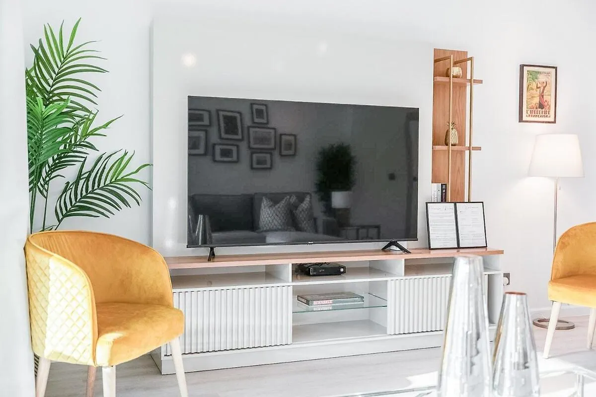 Modern 1Br Haven For 3 In Palm Jumeirah! Dubai 0*,