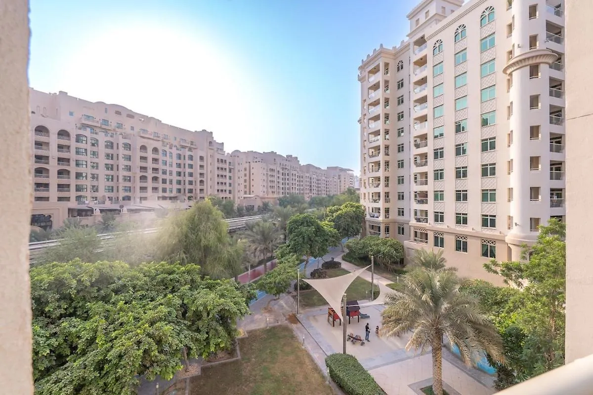 Modern 1Br Haven For 3 In Palm Jumeirah! Dubai United Arab Emirates